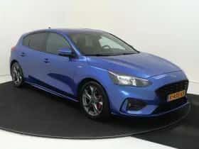 Ford Focus (2021) thumbnail 2