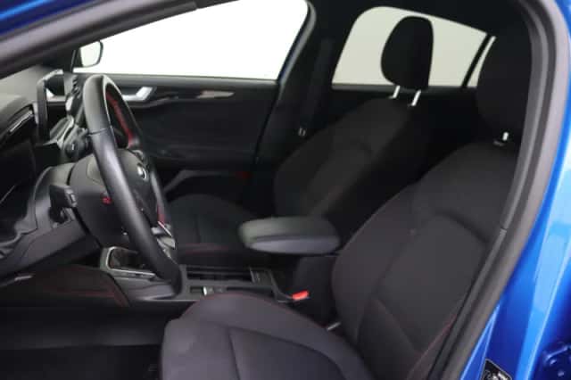 Ford Focus (2021) thumbnail 11