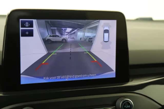 Ford Focus (2021) thumbnail 18