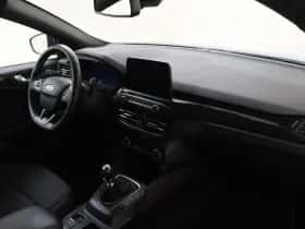 Ford Focus (2021) thumbnail 5
