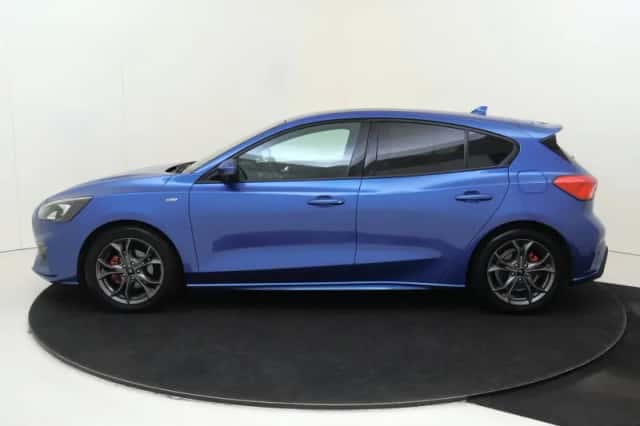 Ford Focus (2021) thumbnail 8
