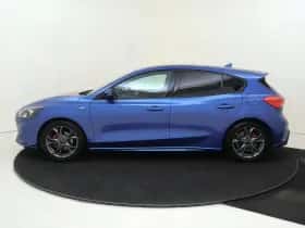 Ford Focus (2021) thumbnail 8