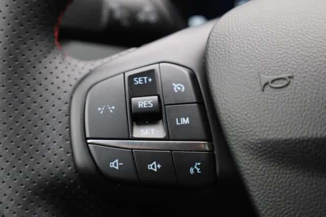 Ford Kuga (2025) thumbnail 21