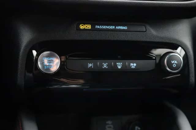 Ford Kuga (2025) thumbnail 24