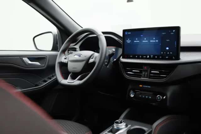 Ford Kuga (2025) thumbnail 36