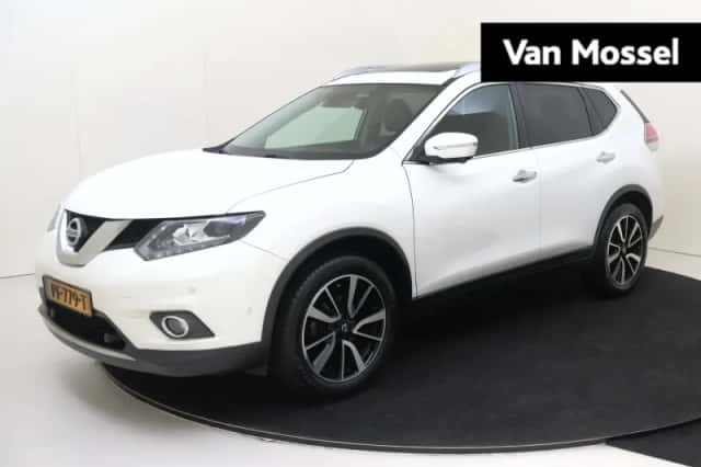 Nissan X-Trail (2017) thumbnail 1