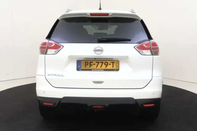 Nissan X-Trail (2017) thumbnail 7