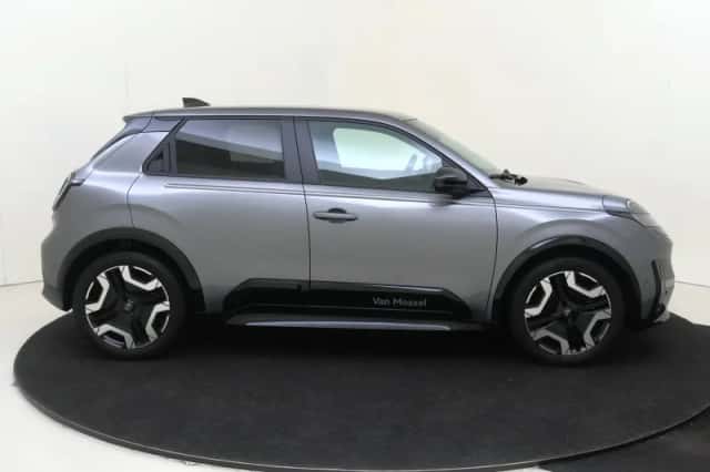 Nissan Micra (2025) thumbnail 9