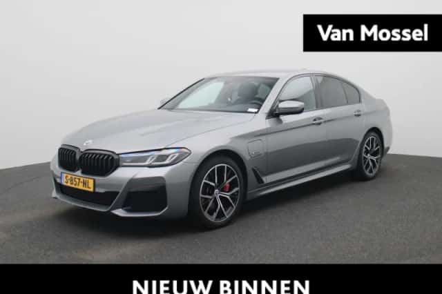 BMW 5-Serie (2023) thumbnail 1