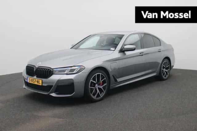 BMW 5-Serie (2023) thumbnail 1