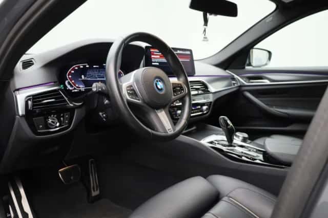 BMW 5-Serie (2023) thumbnail 40
