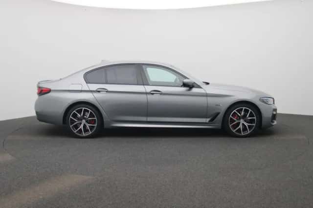 BMW 5-Serie (2023) thumbnail 6