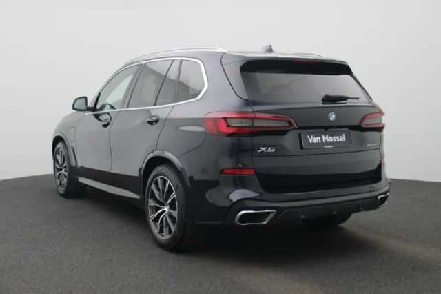 BMW X5 (2021) thumbnail 2