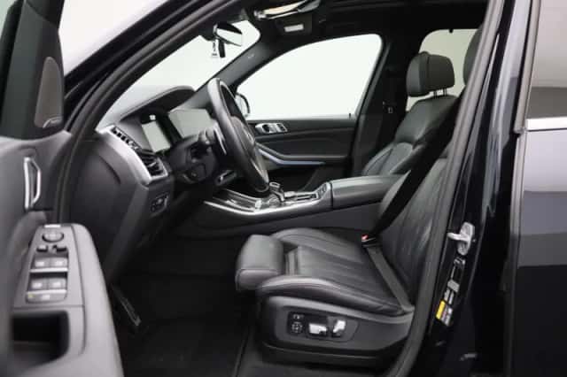 BMW X5 (2021) thumbnail 11