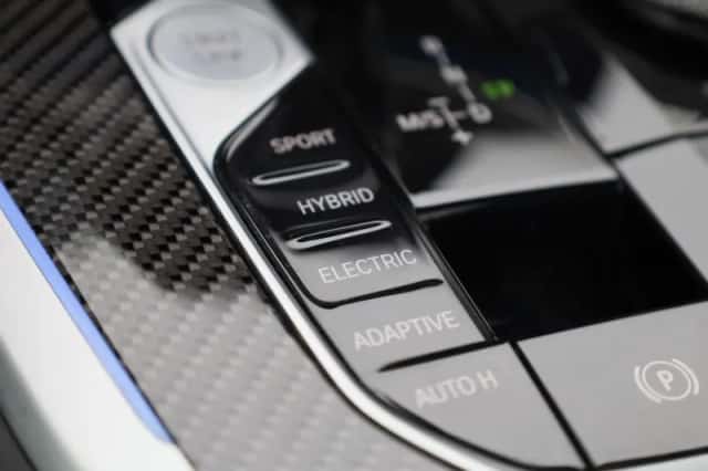 BMW X5 (2021) thumbnail 32