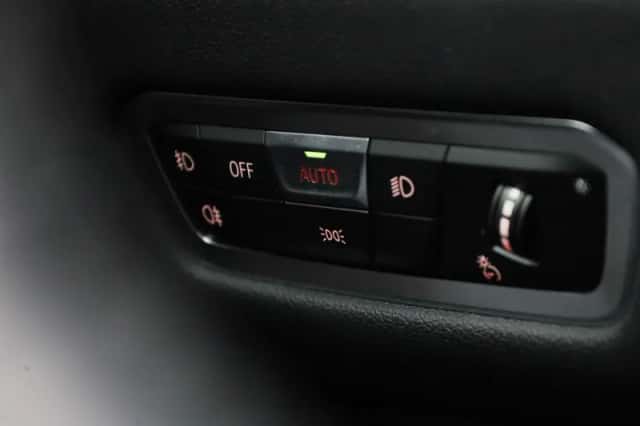 BMW X5 (2021) thumbnail 38
