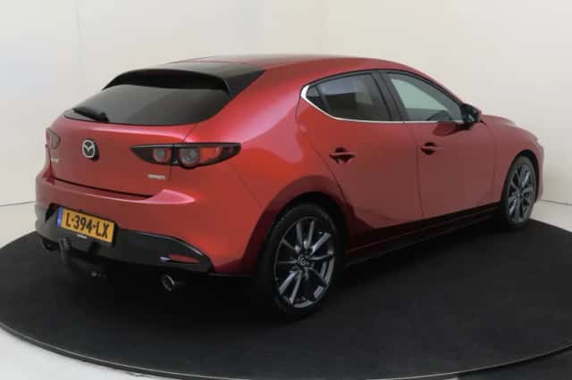Mazda 3 (2021) thumbnail 4