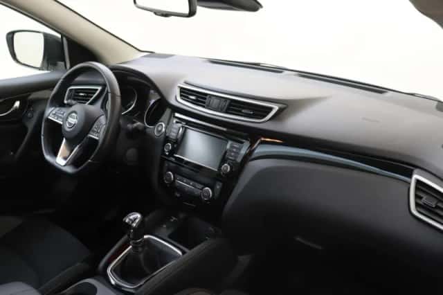 Nissan Qashqai (2021) thumbnail 5