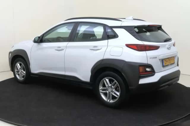 Hyundai Kona (2019) thumbnail 3
