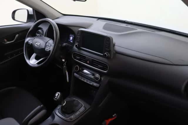 Hyundai Kona (2019) thumbnail 5