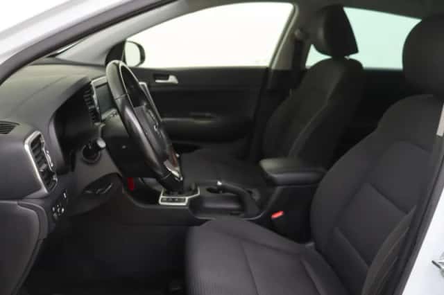 Kia Sportage (2018) thumbnail 15
