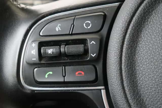 Kia Sportage (2018) thumbnail 17