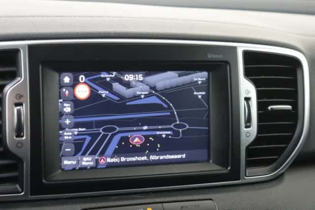 Kia Sportage (2018) thumbnail 21