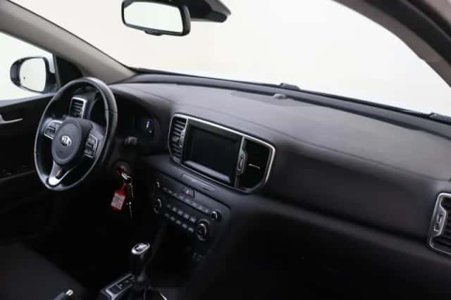 Kia Sportage (2018) thumbnail 9