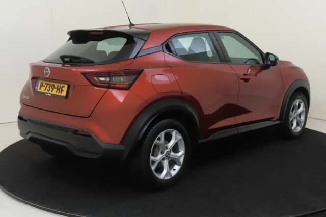 Nissan Juke (2021) thumbnail 4