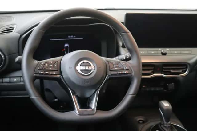 Nissan Juke (2025) thumbnail 9