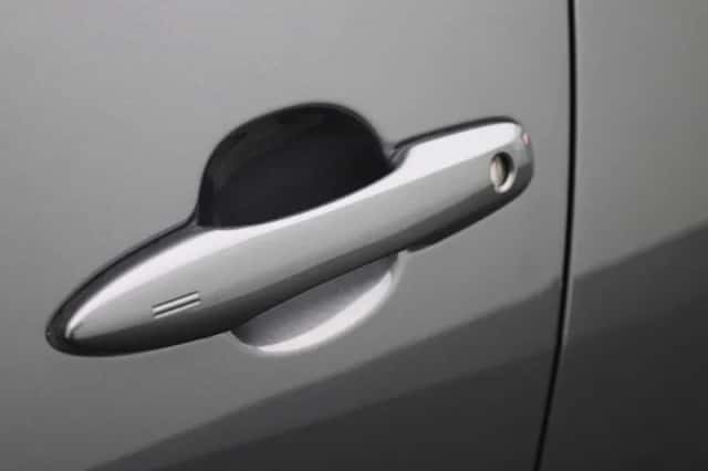 Toyota Yaris (2022) thumbnail 14