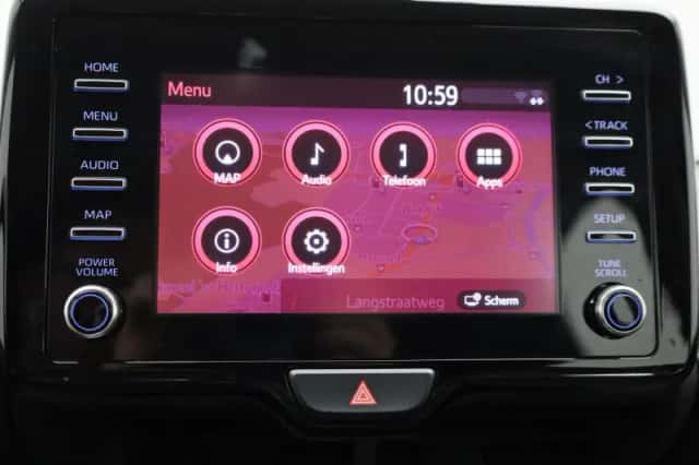 Toyota Yaris (2022) thumbnail 17