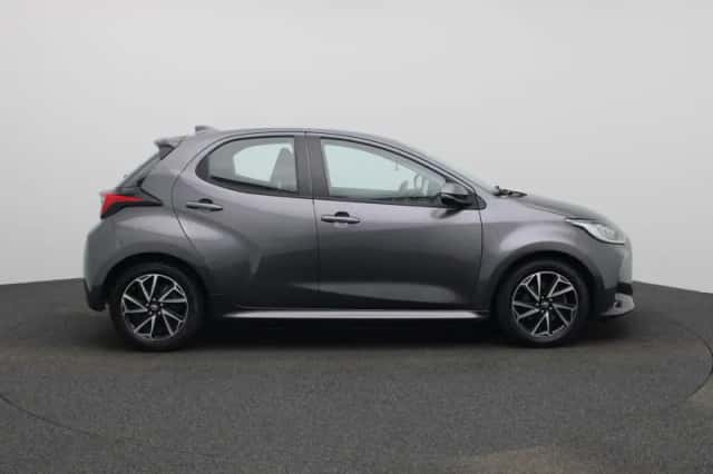 Toyota Yaris (2022) thumbnail 6
