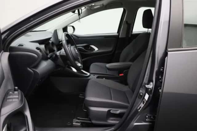 Toyota Yaris (2022) thumbnail 9