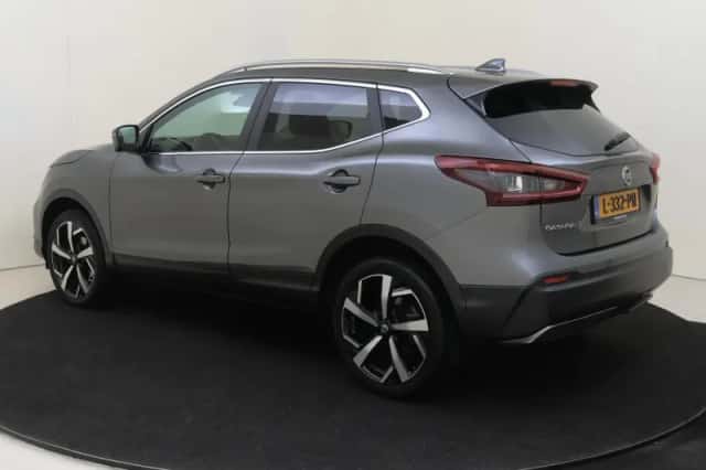Nissan Qashqai (2021) thumbnail 3