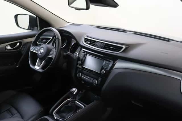 Nissan Qashqai (2021) thumbnail 5