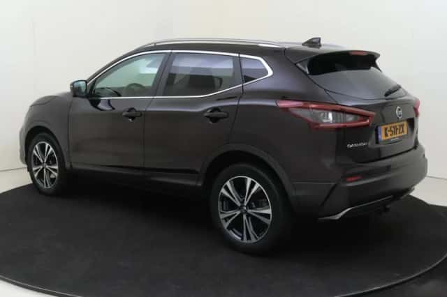 Nissan Qashqai (2021) thumbnail 3