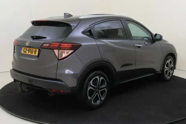 Honda HR-V (2015) thumbnail 4