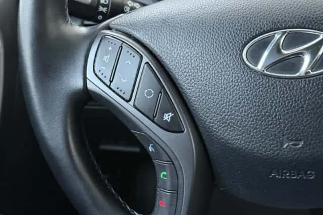 Hyundai i30 (2017) thumbnail 18