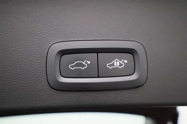 Volvo XC40 (2024) thumbnail 12