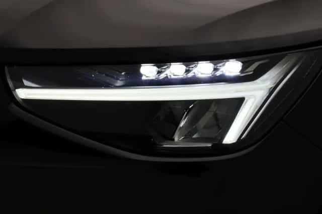 Volvo XC40 (2024) thumbnail 15