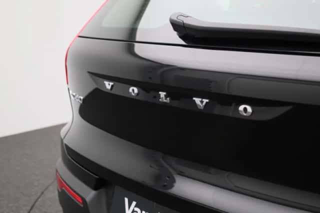 Volvo XC40 (2024) thumbnail 37