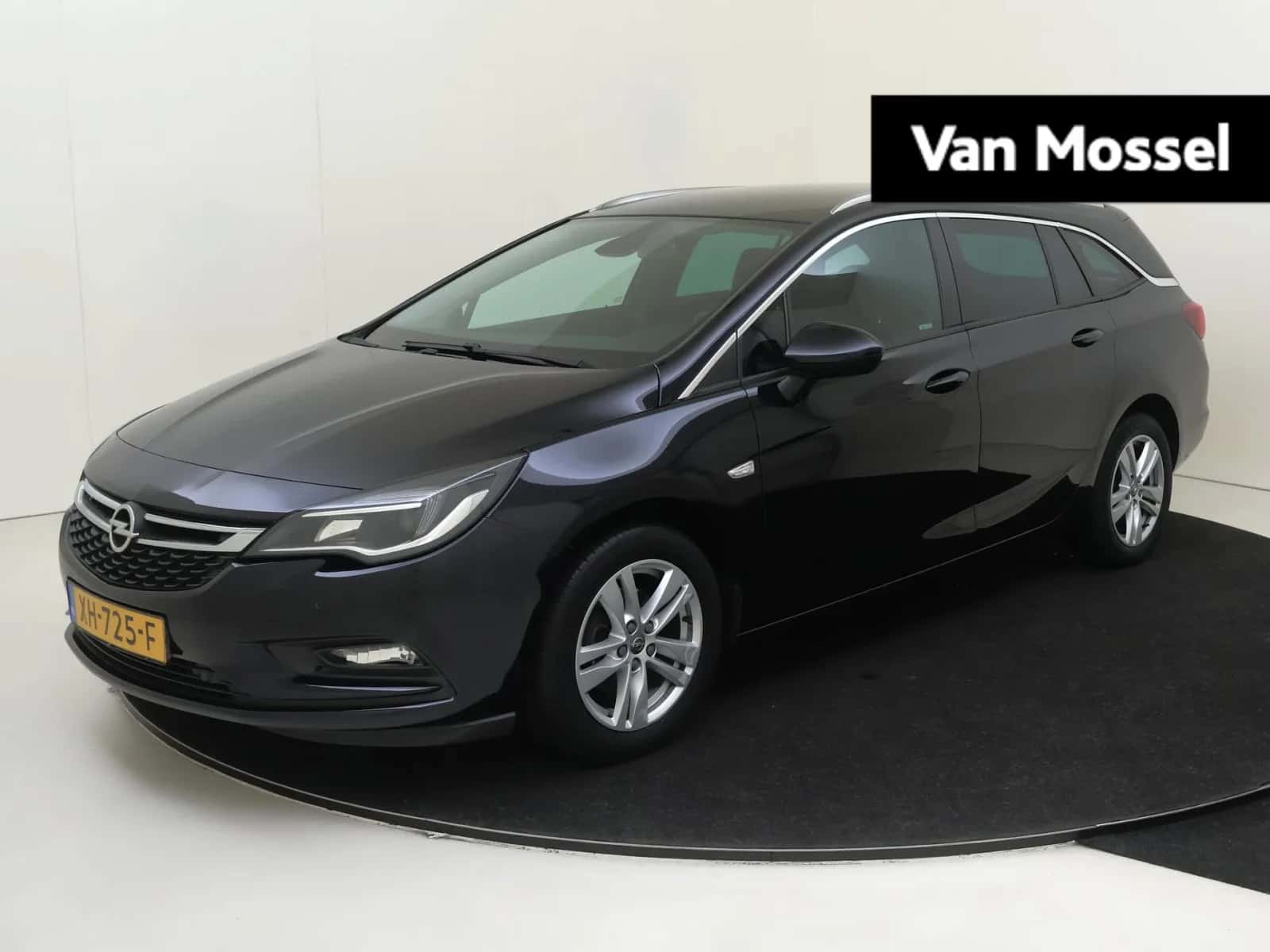Opel Astra (2019) — foto 1
