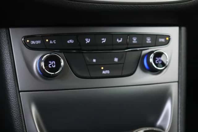 Opel Astra (2019) thumbnail 23