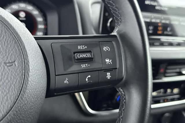 Nissan Qashqai (2021) thumbnail 6