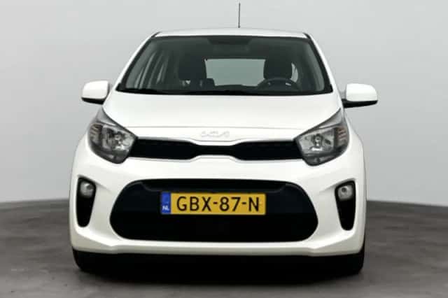 Kia Picanto (2024) thumbnail 5