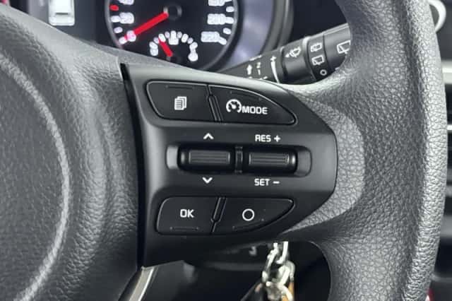 Kia Picanto (2024) thumbnail 6