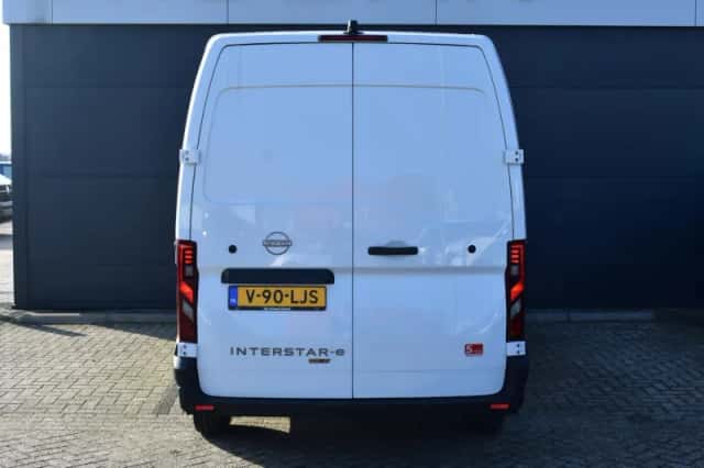 Nissan Interstar (2025) thumbnail 3