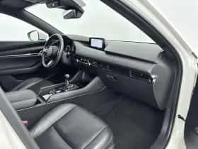 Mazda 3 (2019) thumbnail 17