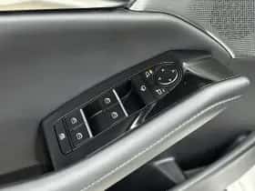 Mazda 3 (2019) thumbnail 25